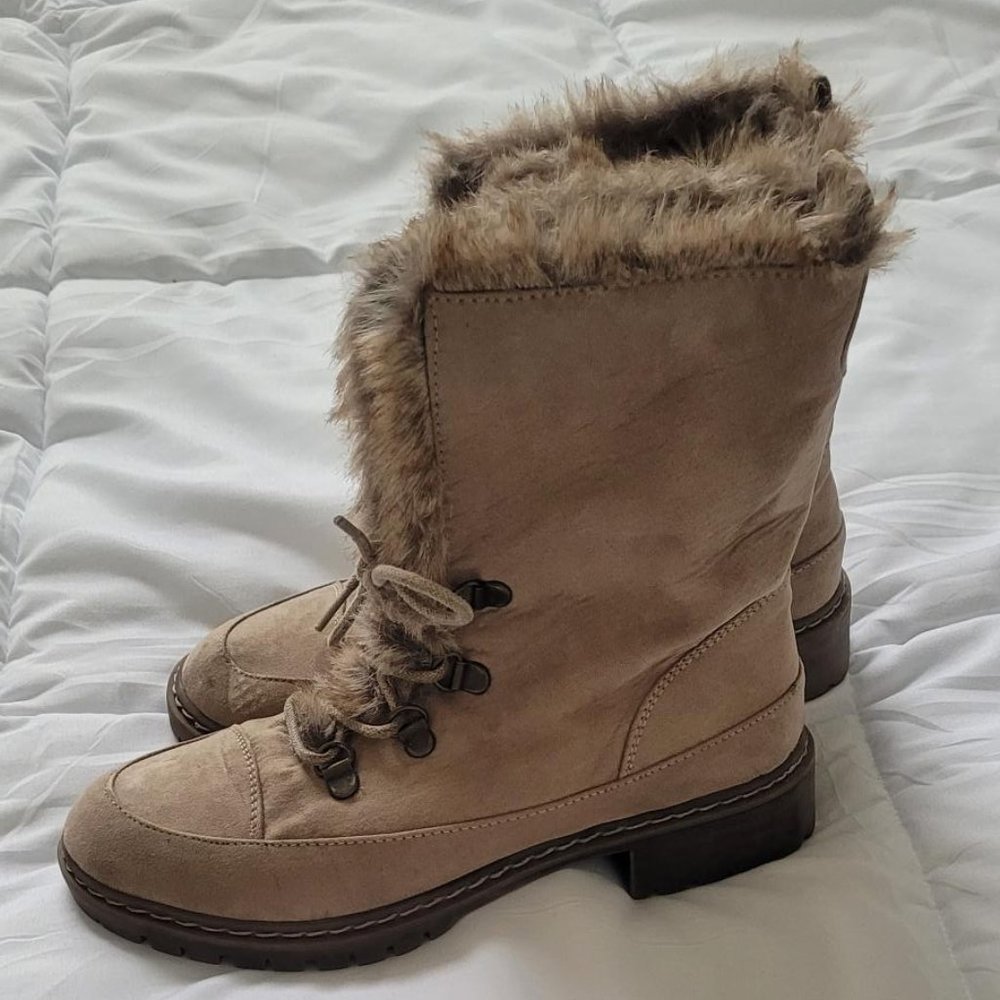 Bass beige faux fur lined boots - size 5.5 - Picture 6 of 14